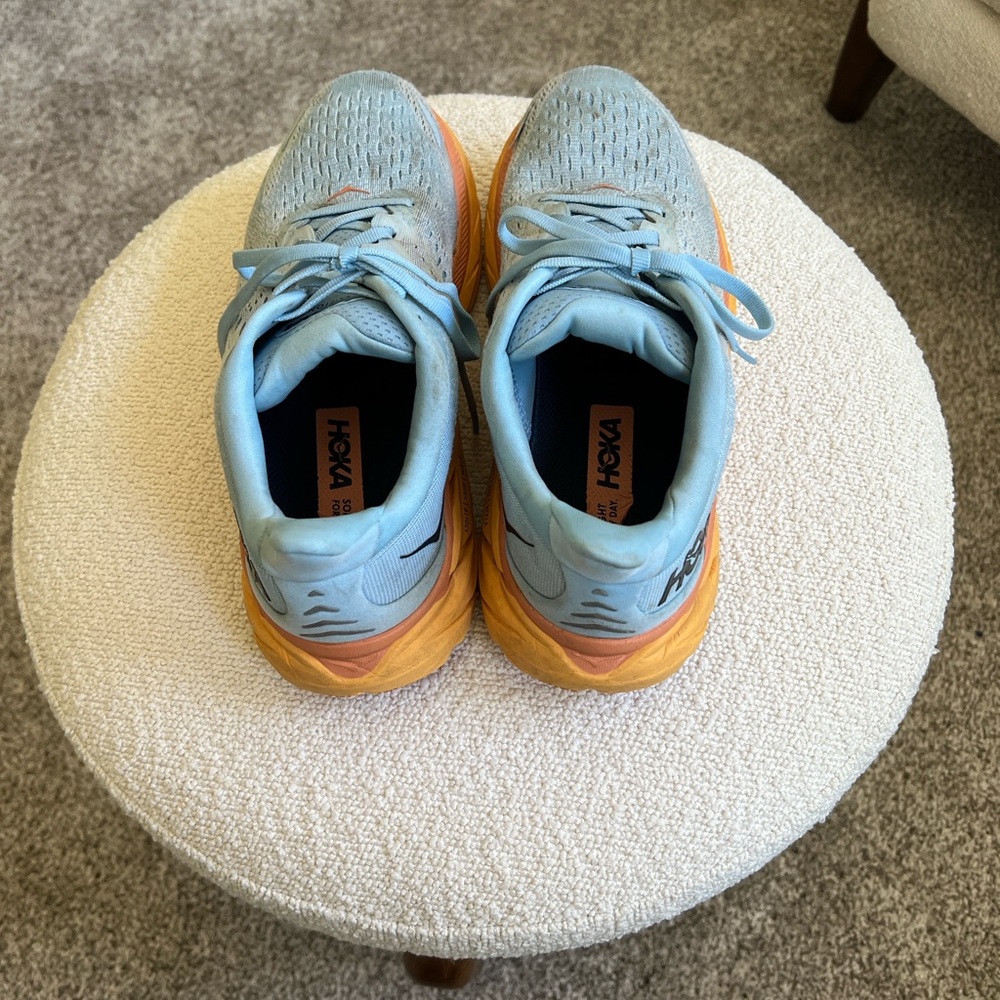 Hoka Women's Clifton 8 Athletic Shoes - Size 9 - Picture 4 of 6